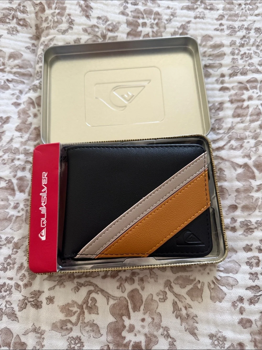 Quiksilver Men's Card Holder Wallet in Black, Tan & Cream